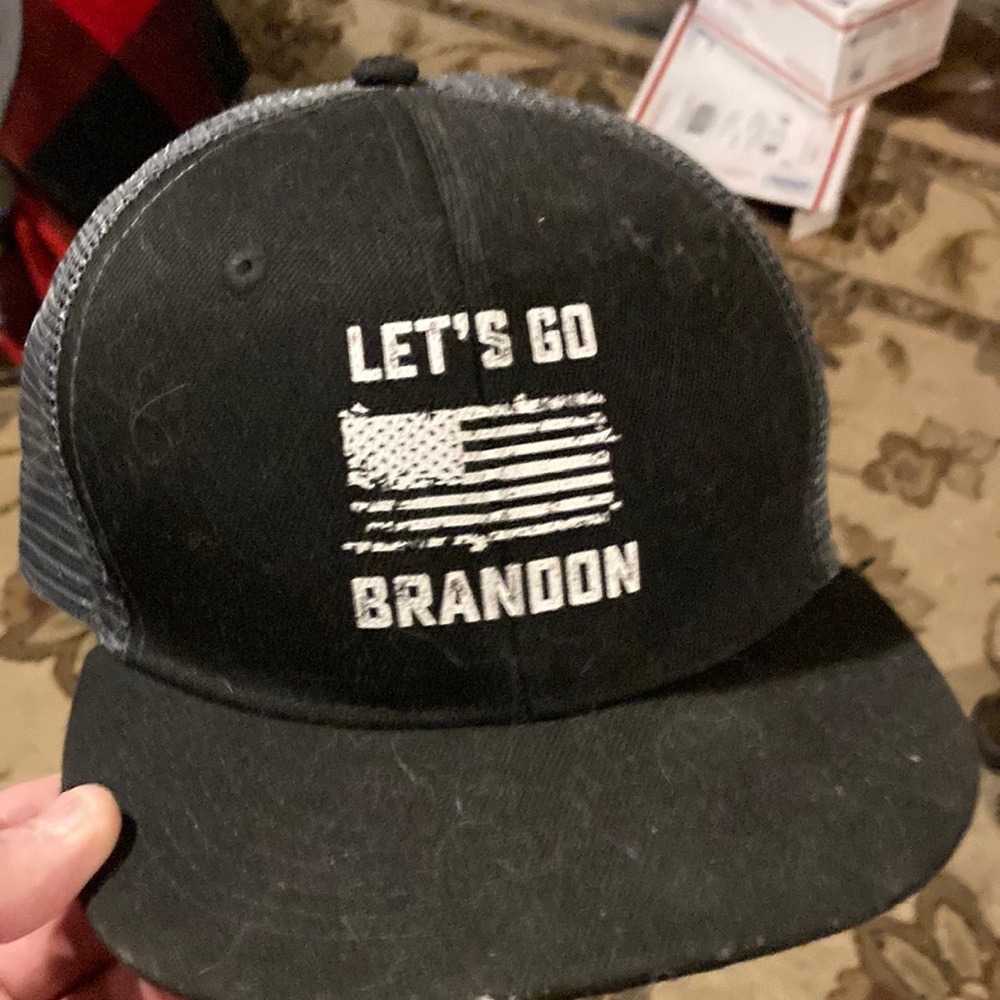 Snap back ball cap